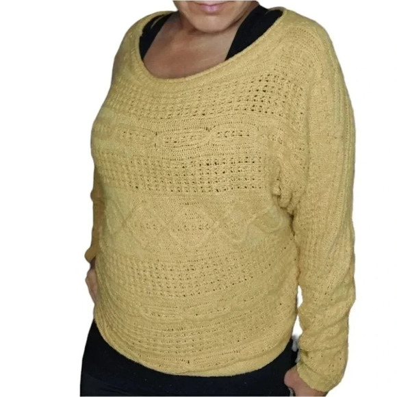 Abercrombie & Fitch Mustard Colored Sweater Size XS - Picture 4 of 13